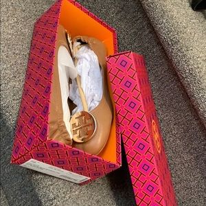 MINNIE TRAVEL BALLET FLAT, LEATHER.  Tory Burch